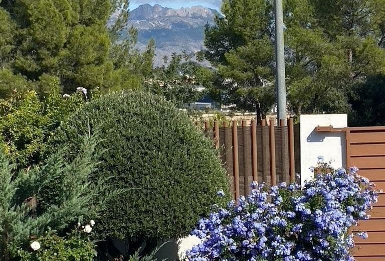 3 bedroom Villa for sale in Polop with pool - € 540,000 (Ref: 9619229)