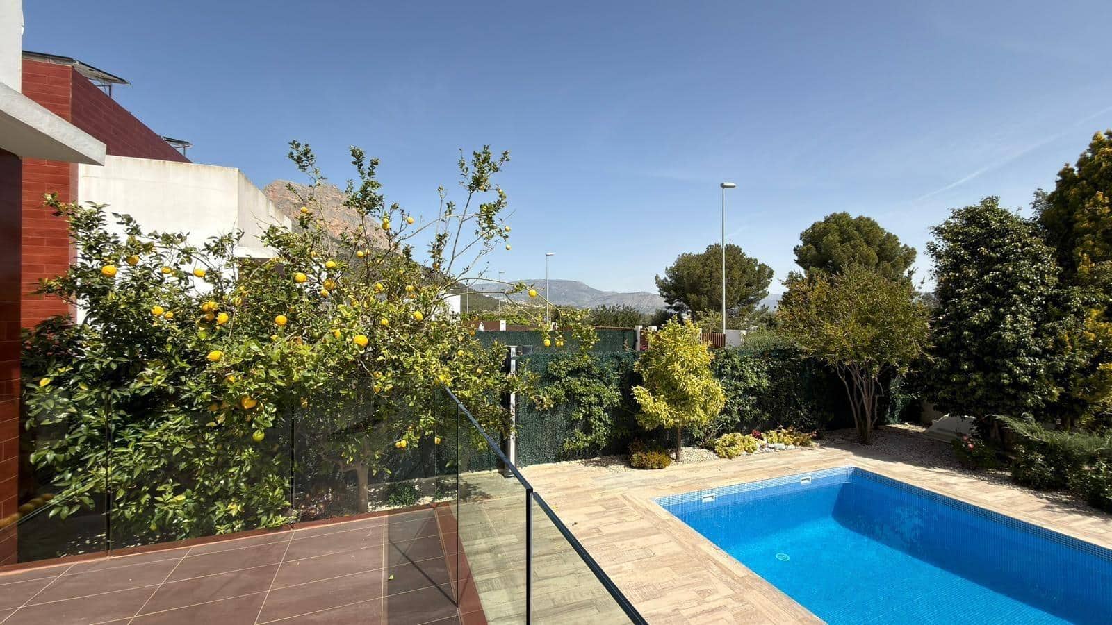 3 bedroom Villa for sale in Polop with pool - € 540,000 (Ref: 9619229)