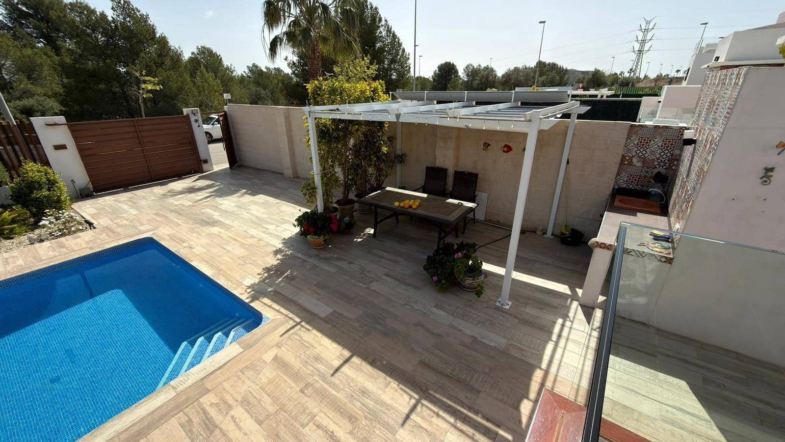 3 bedroom Villa for sale in Polop with pool - € 540,000 (Ref: 9619229)