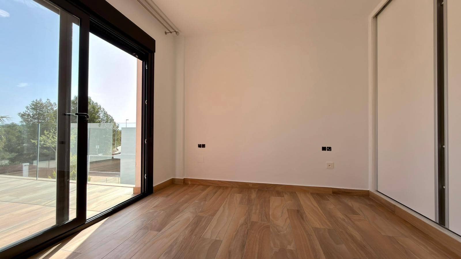 3 bedroom Villa for sale in Polop with pool - € 540,000 (Ref: 9619229)