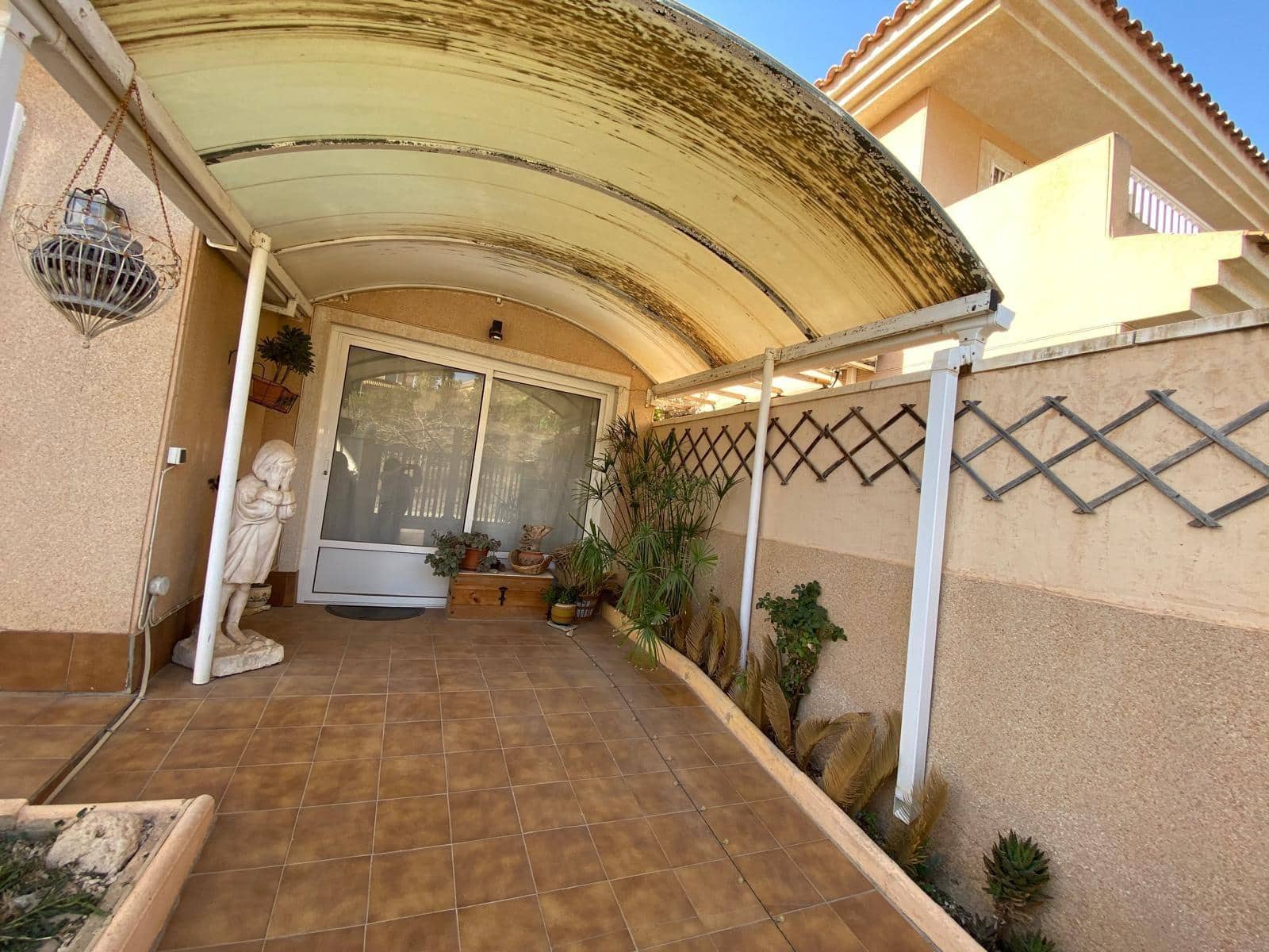 3 soveværelse Rækkehus til salg i Orihuela Costa med swimmingpool garage - € 329.900 (Ref: 9625558)