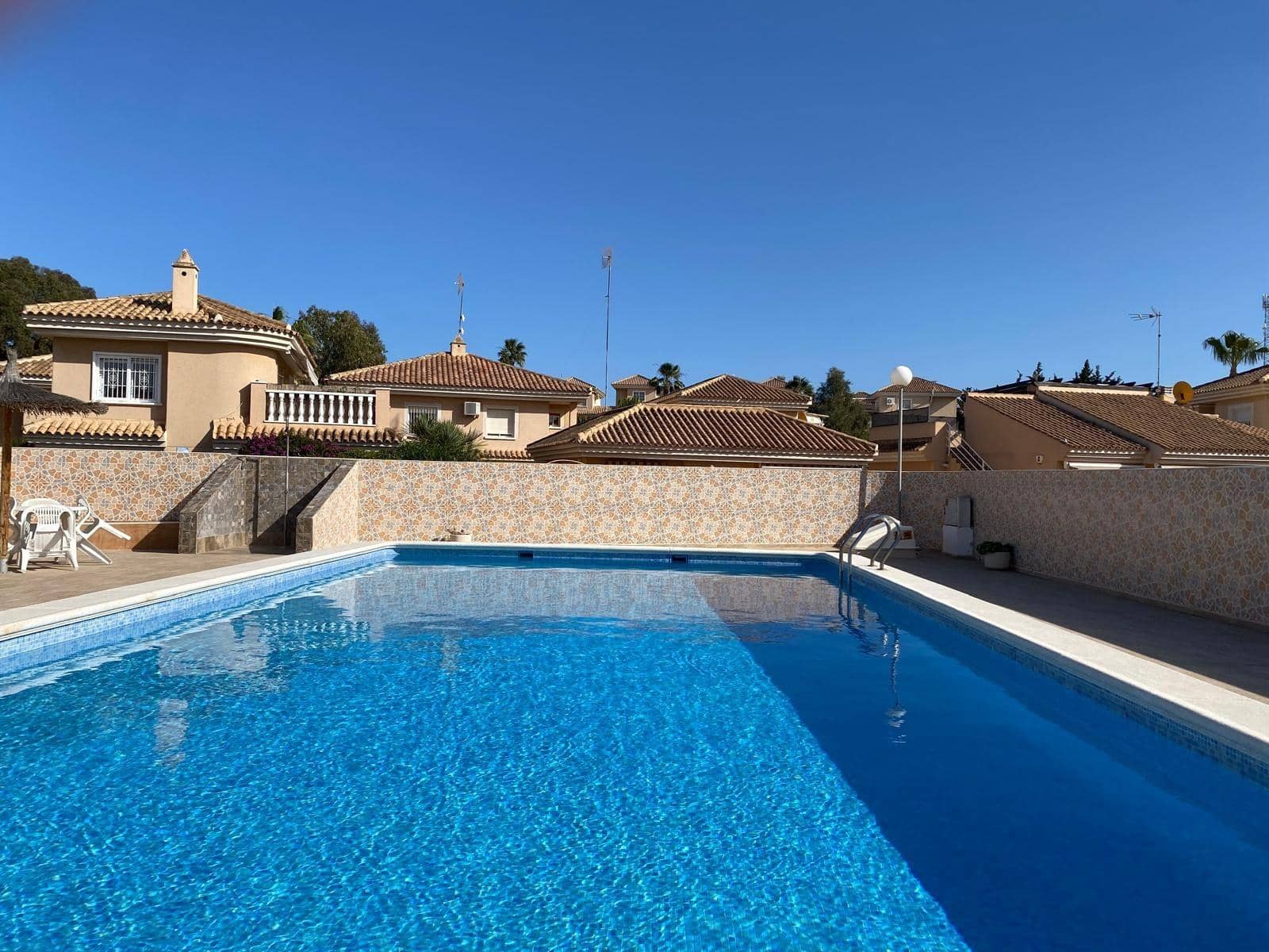 3 soveværelse Rækkehus til salg i Orihuela Costa med swimmingpool garage - € 329.900 (Ref: 9625558)