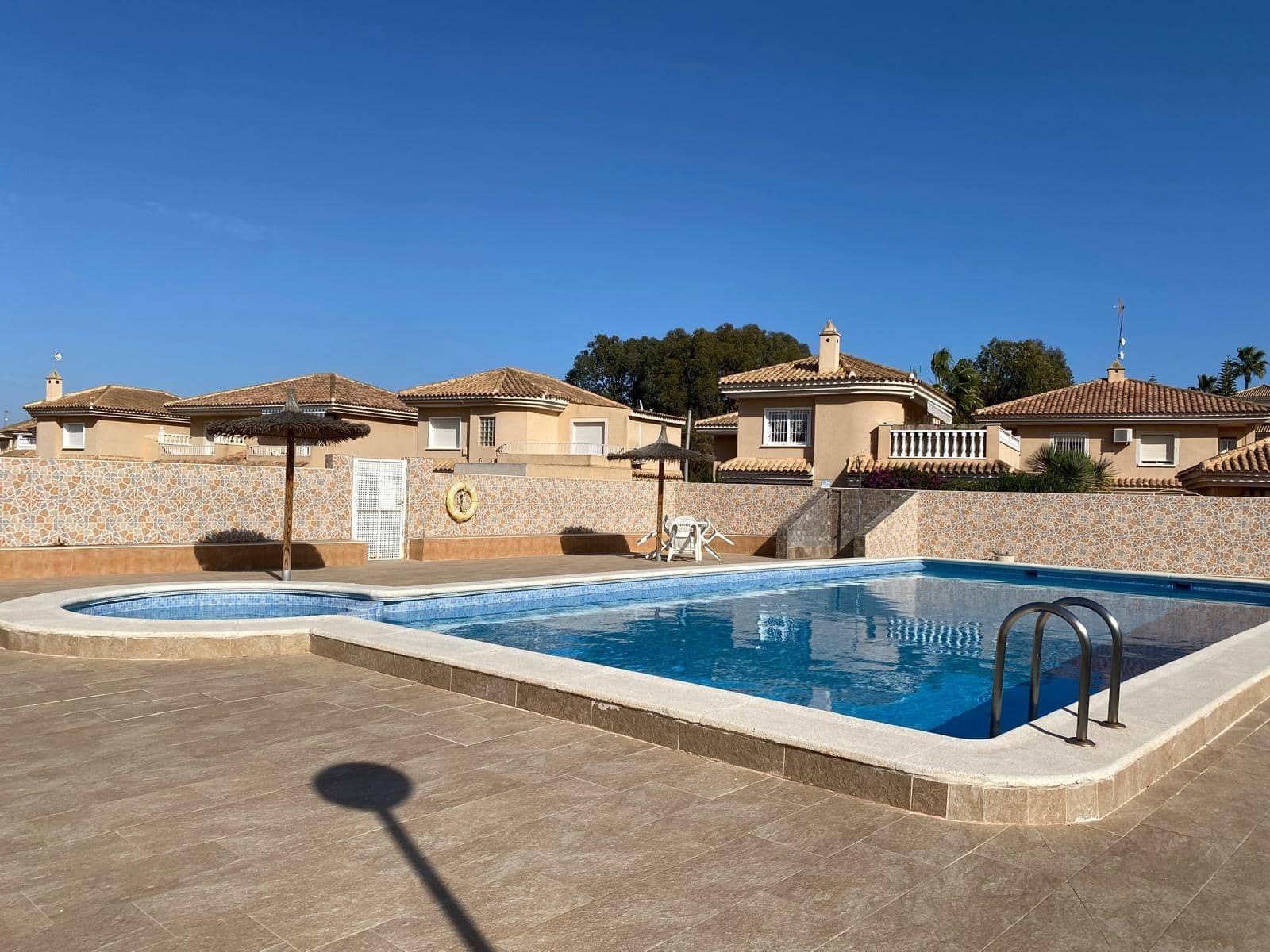 3 soveværelse Rækkehus til salg i Orihuela Costa med swimmingpool garage - € 329.900 (Ref: 9625558)