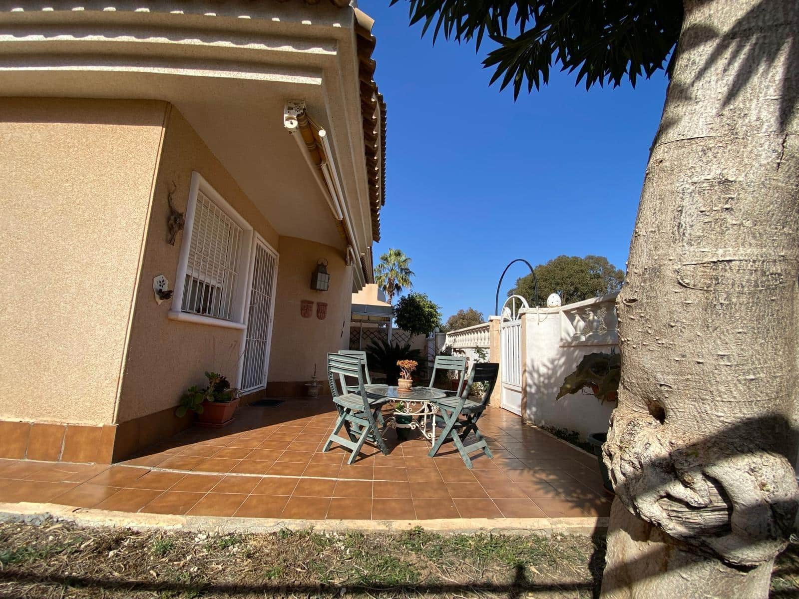 3 soveværelse Rækkehus til salg i Orihuela Costa med swimmingpool garage - € 329.900 (Ref: 9625558)