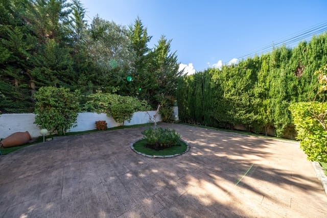 Chalet de 6 habitaciones en San Martín de Valdeiglesias en venta con piscina - 429.000 € (Ref: 9625559)