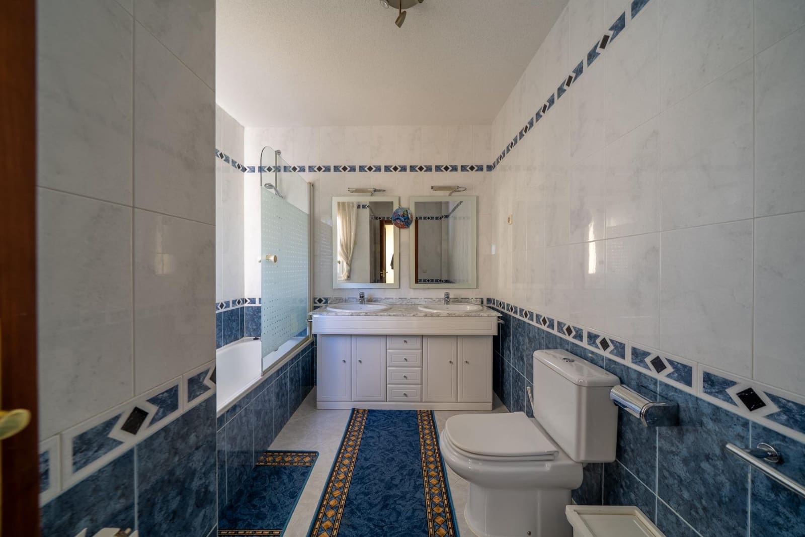 Chalet de 6 habitaciones en San Martín de Valdeiglesias en venta con piscina - 429.000 € (Ref: 9625559)