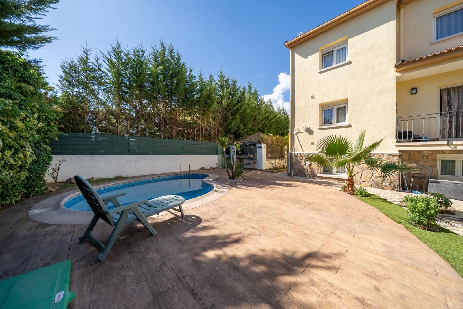 Chalet de 6 habitaciones en San Martín de Valdeiglesias en venta con piscina - 429.000 € (Ref: 9625559)