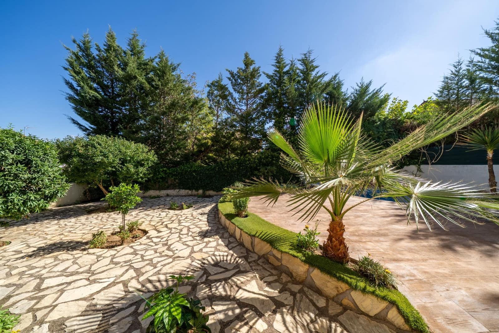 Chalet de 6 habitaciones en San Martín de Valdeiglesias en venta con piscina - 429.000 € (Ref: 9625559)