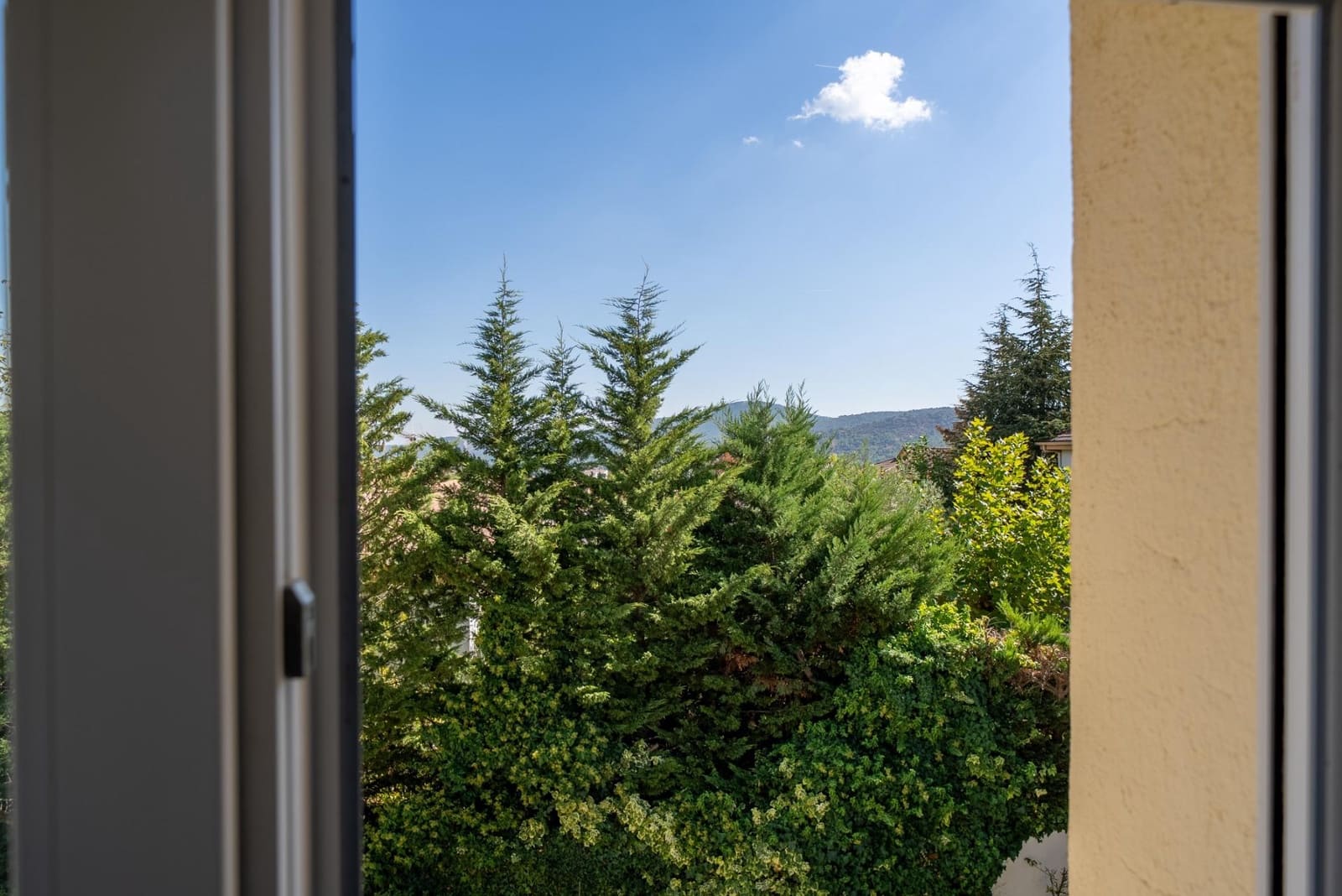 Chalet de 6 habitaciones en San Martín de Valdeiglesias en venta con piscina - 429.000 € (Ref: 9625559)