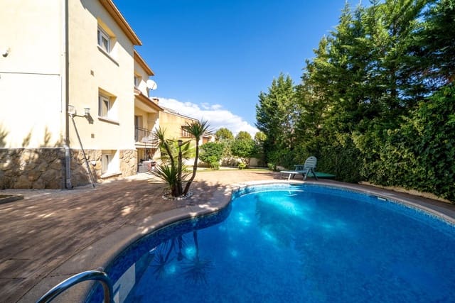 6 soveværelse Villa til salg i San Martín de Valdeiglesias med swimmingpool - € 422.000 (Ref: 9625559)