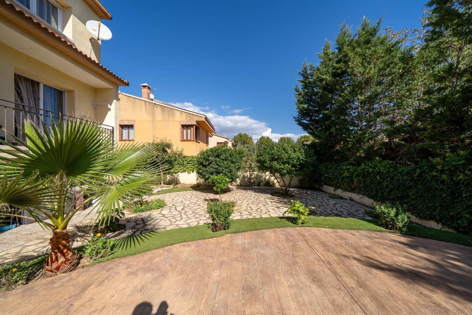 Chalet de 6 habitaciones en San Martín de Valdeiglesias en venta con piscina - 422.000 € (Ref: 9625559)