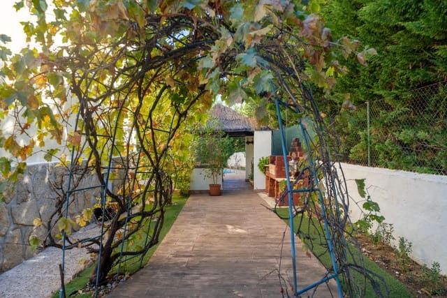 6 soveværelse Villa til salg i San Martín de Valdeiglesias med swimmingpool - € 422.000 (Ref: 9625559)