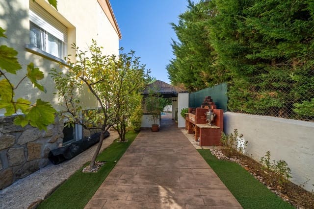 6 soveværelse Villa til salg i San Martín de Valdeiglesias med swimmingpool - € 422.000 (Ref: 9625559)