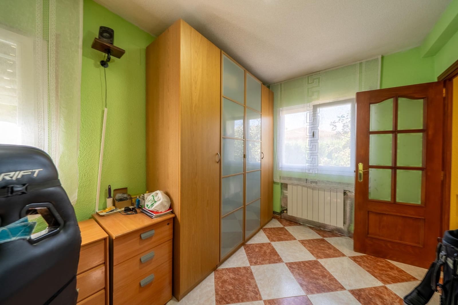 Chalet de 6 habitaciones en San Martín de Valdeiglesias en venta con piscina - 422.000 € (Ref: 9625559)