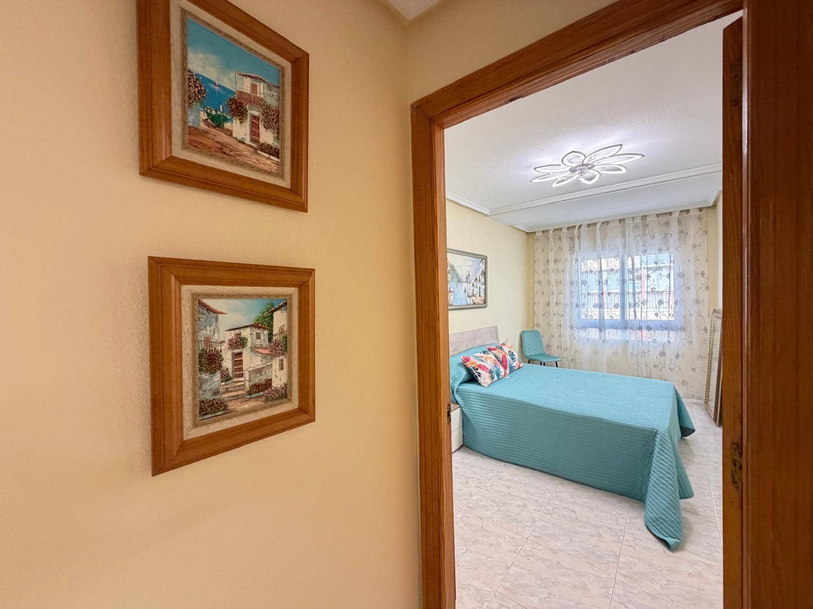 Apartamento de 3 habitaciones en Torrevieja en venta - 230.000 € (Ref: 9625561)