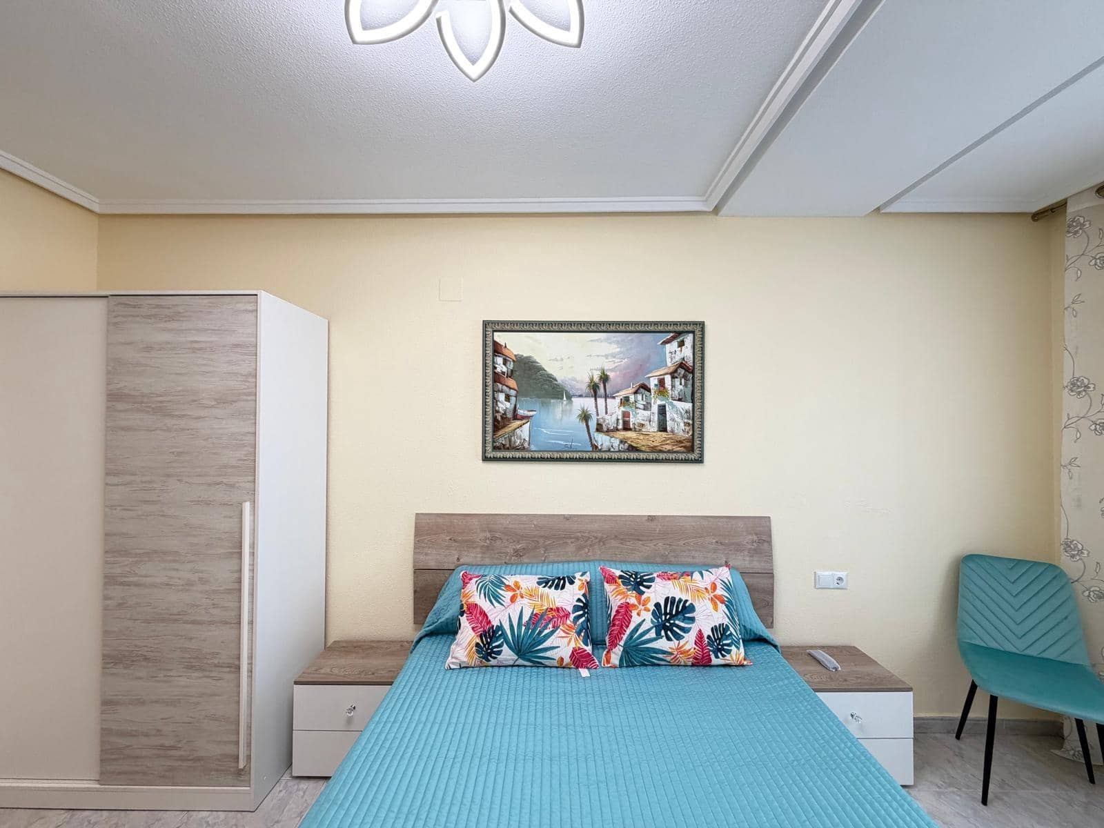 Apartamento de 3 habitaciones en Torrevieja en venta - 230.000 € (Ref: 9625561)