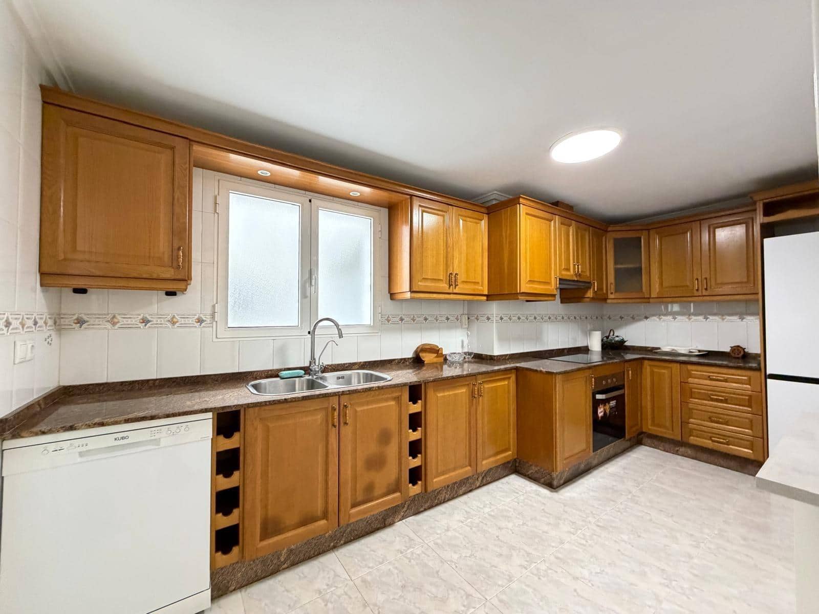 Apartamento de 3 habitaciones en Torrevieja en venta - 230.000 € (Ref: 9625561)