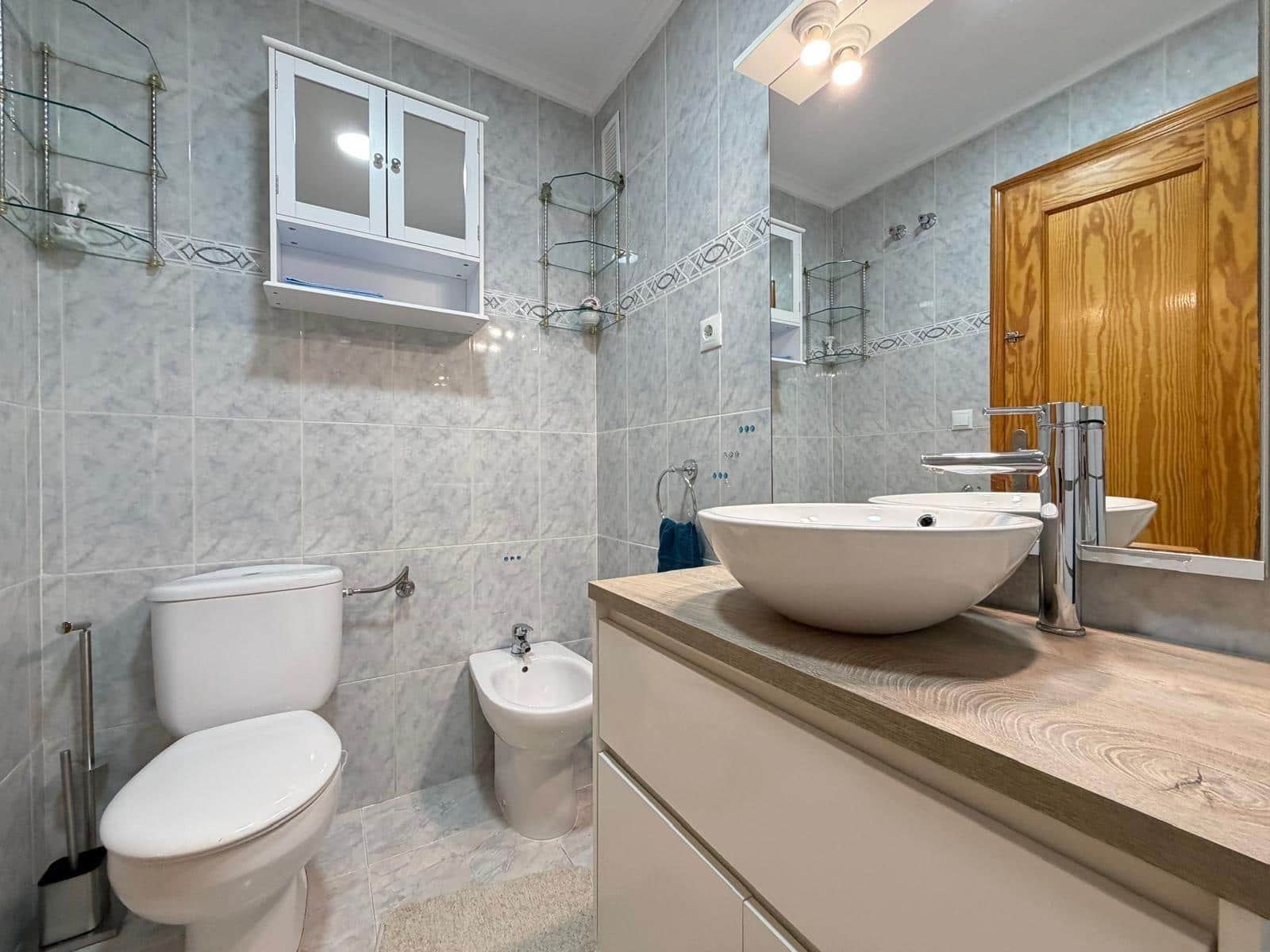 Apartamento de 3 habitaciones en Torrevieja en venta - 230.000 € (Ref: 9625561)