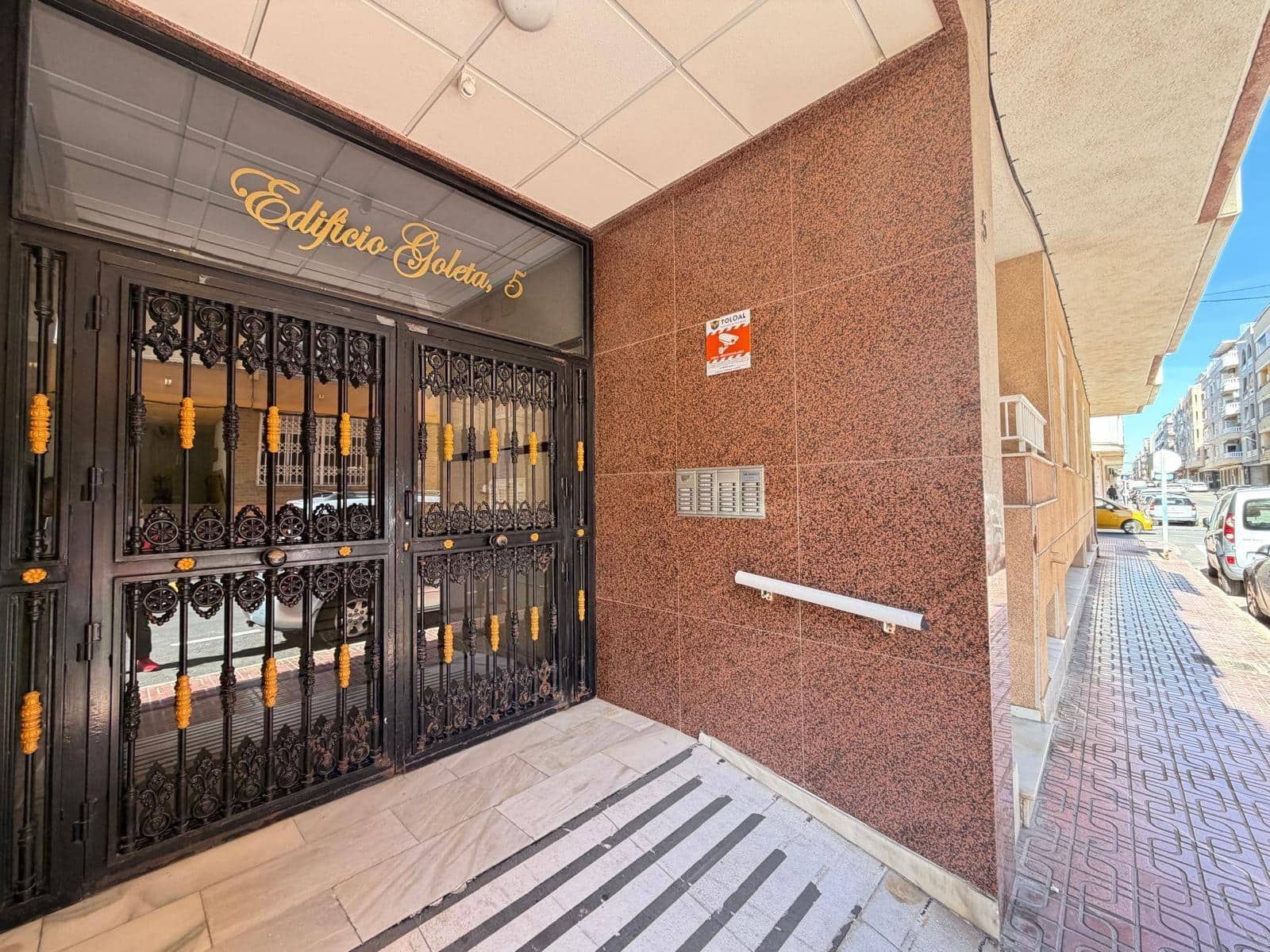 Apartamento de 3 habitaciones en Torrevieja en venta - 230.000 € (Ref: 9625561)