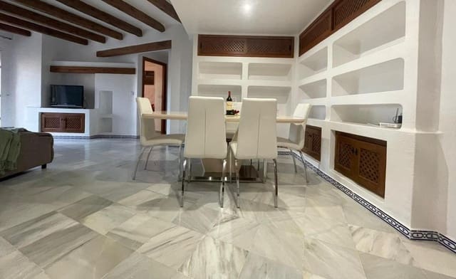 3 makuuhuone Huoneisto myytävänä paikassa Los Frutales, Torrevieja mukana uima-altaan - 319 000 € (Ref: 9625563)