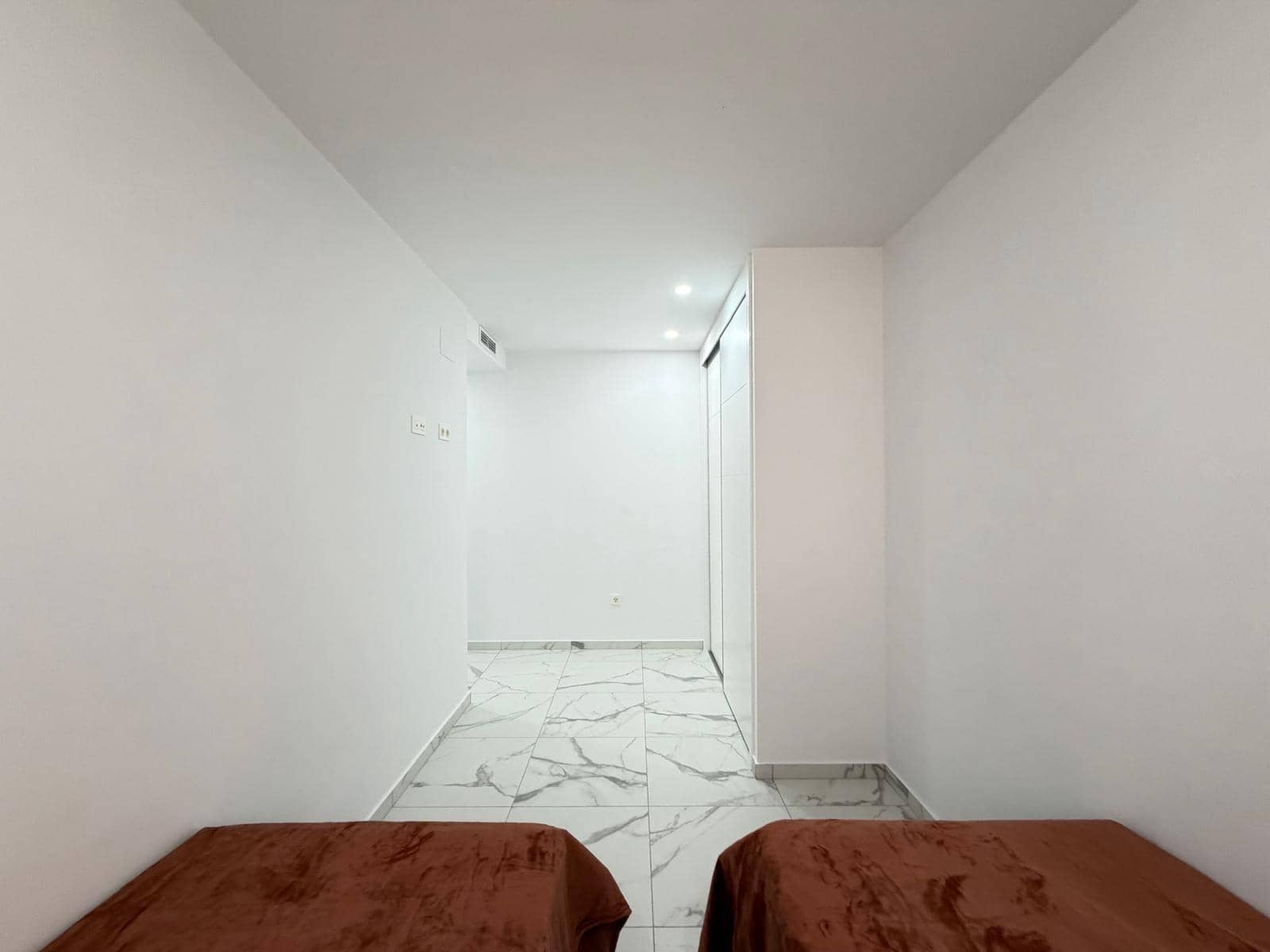 2 soverom Leilighet til salgs i Torrevieja med svømmebasseng garasje - € 339 000 (Ref: 9627492)