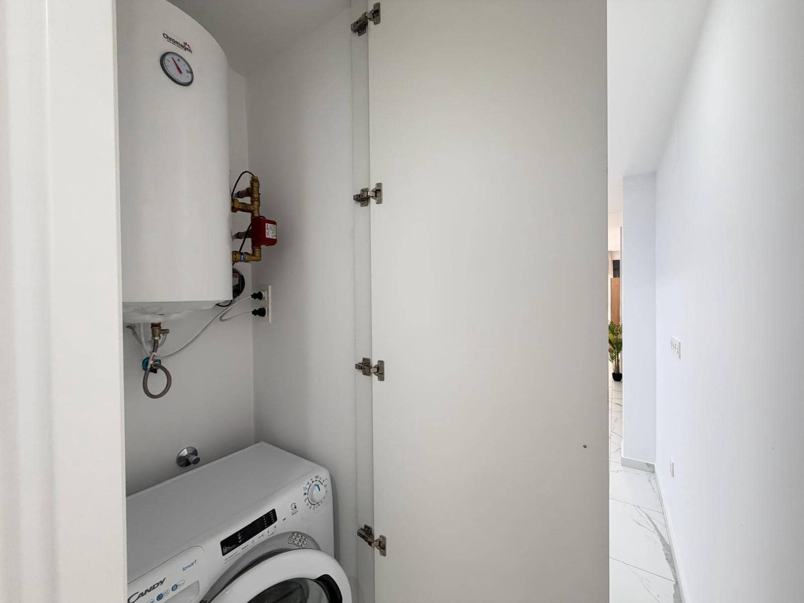 2 soverom Leilighet til salgs i Torrevieja med svømmebasseng garasje - € 339 000 (Ref: 9627492)