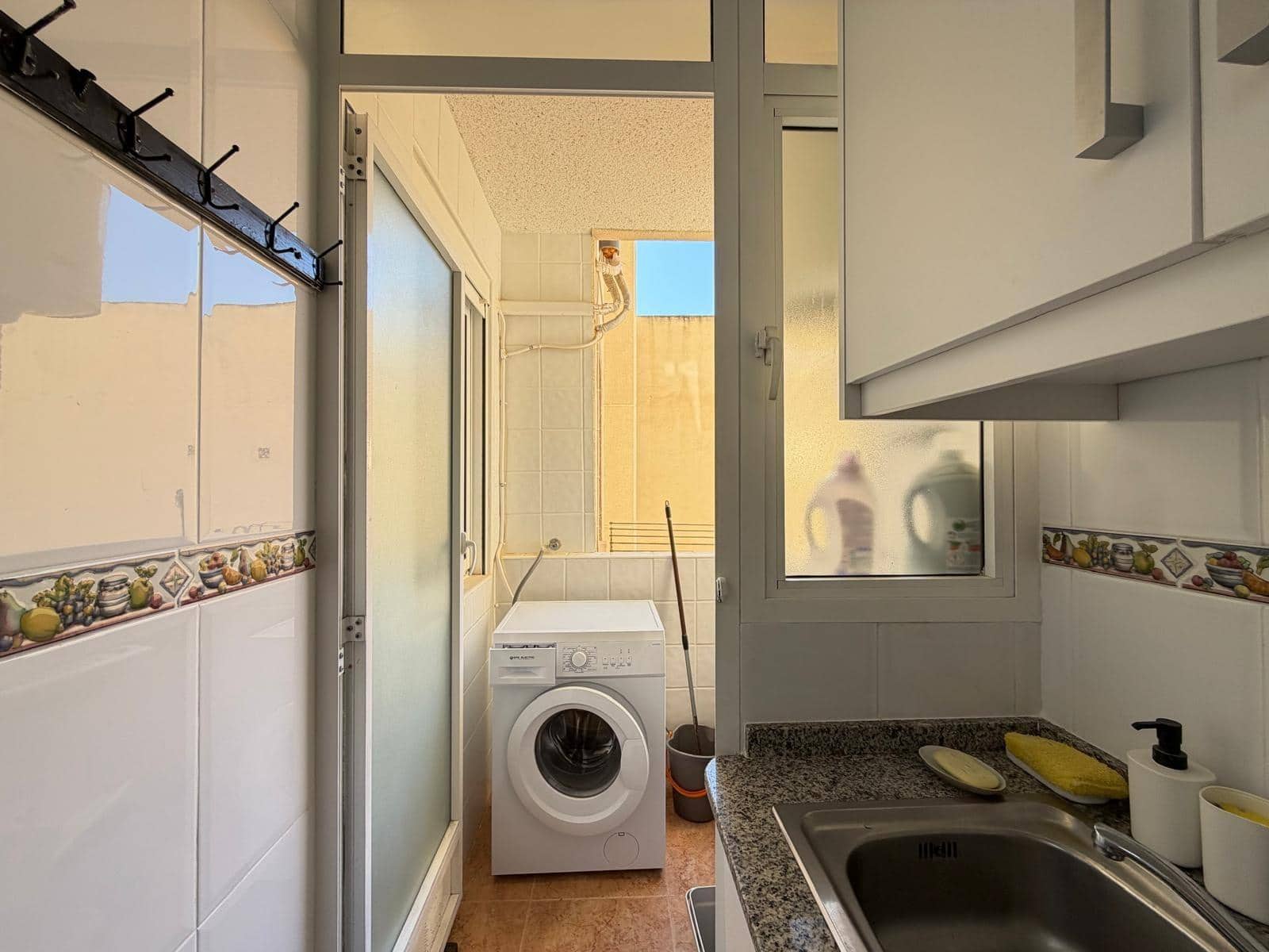 3 Zimmer Apartment zu verkaufen in Torrevieja mit Garage - 220.000 € (Ref: 9627493)