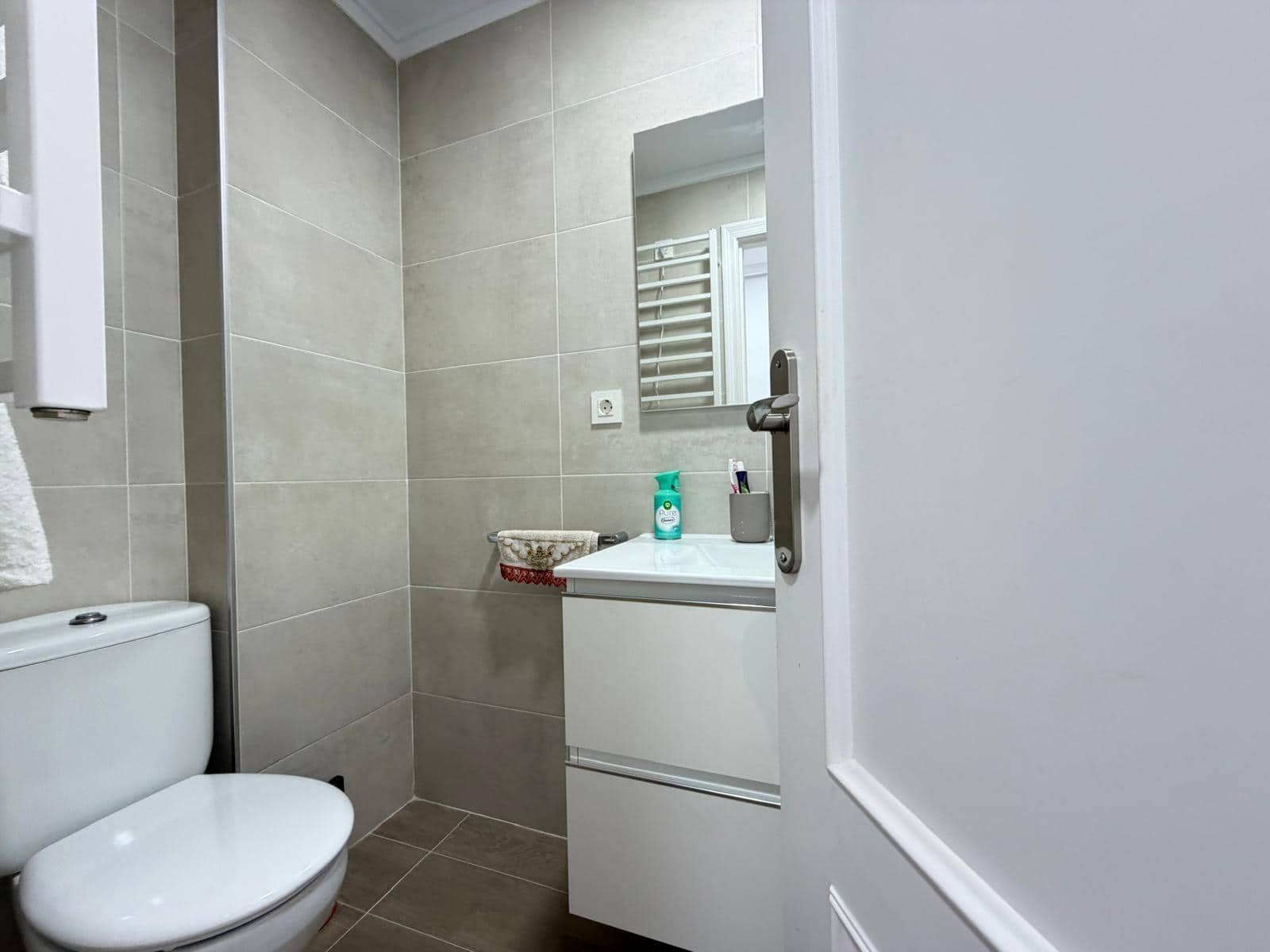 3 Zimmer Apartment zu verkaufen in Torrevieja mit Garage - 220.000 € (Ref: 9627493)