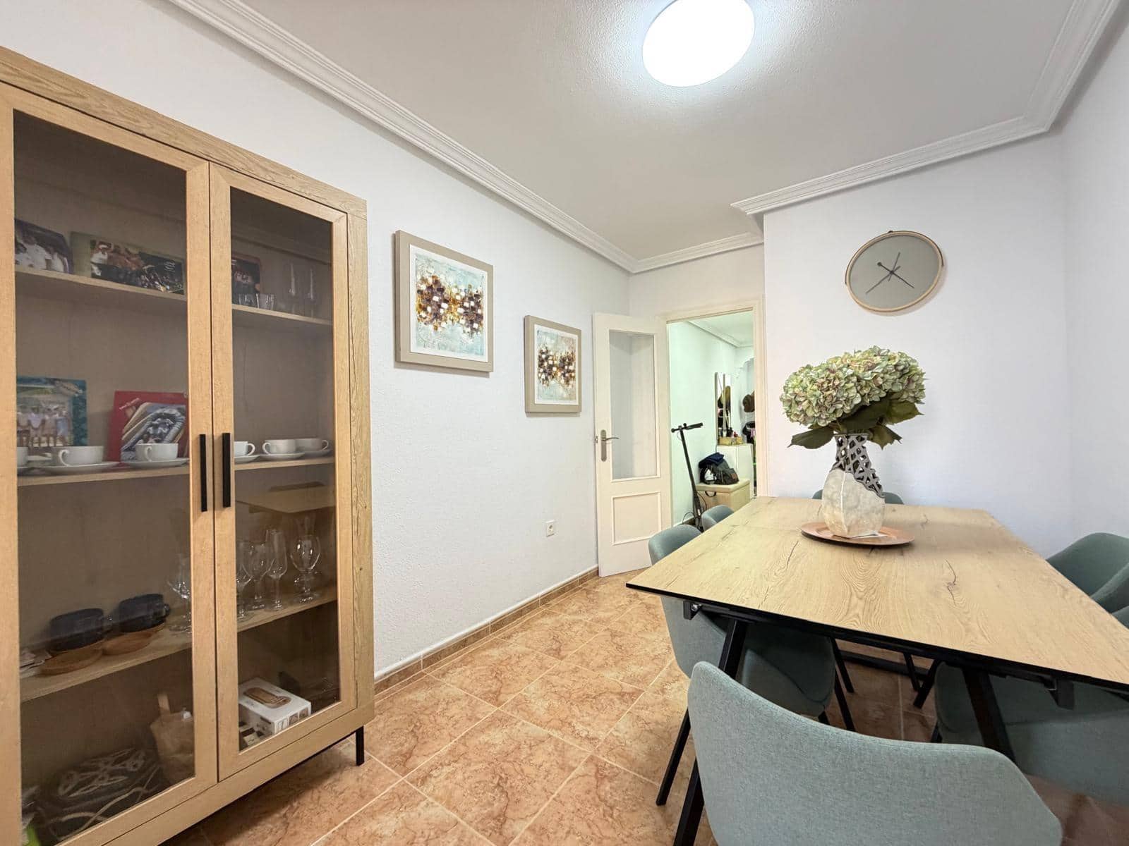 3 Zimmer Apartment zu verkaufen in Torrevieja mit Garage - 220.000 € (Ref: 9627493)