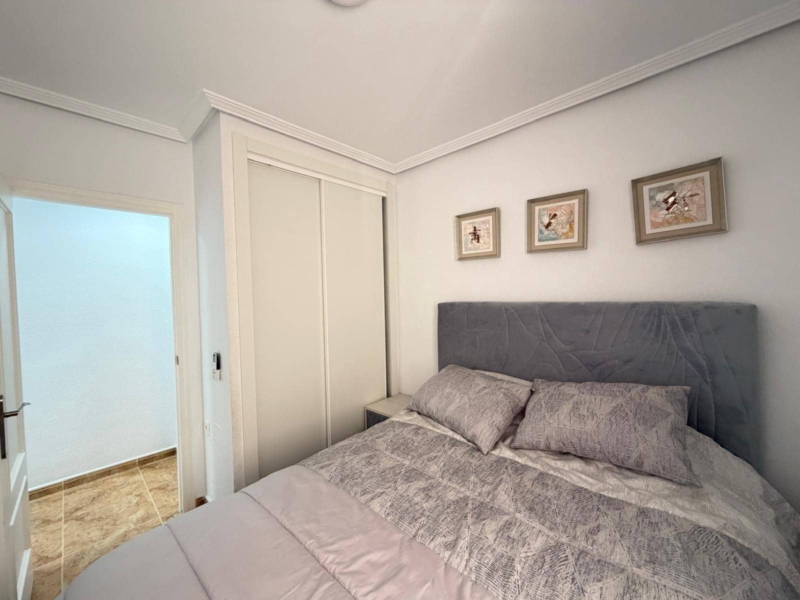 3 Zimmer Apartment zu verkaufen in Torrevieja mit Garage - 220.000 € (Ref: 9627493)