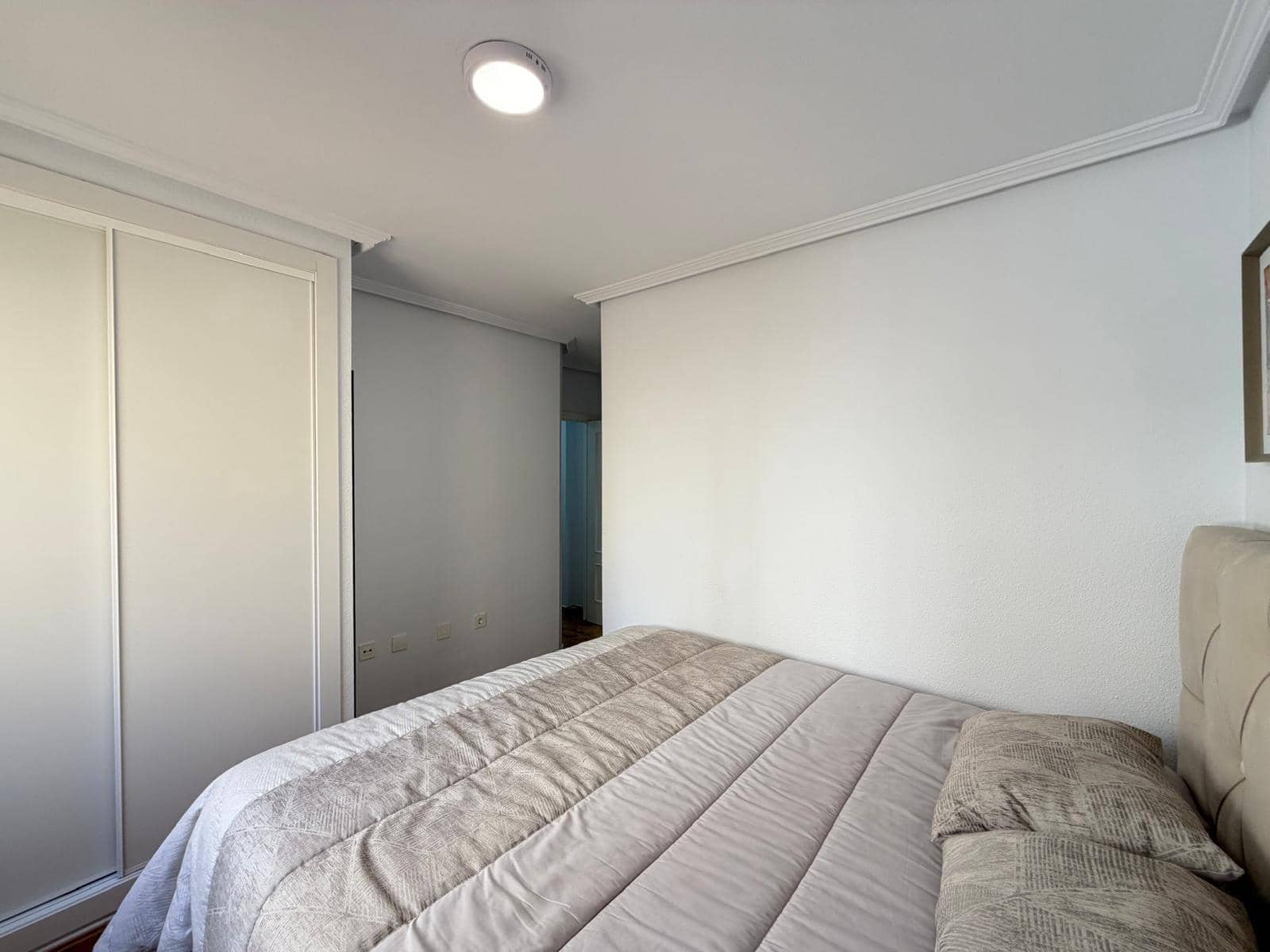 3 Zimmer Apartment zu verkaufen in Torrevieja mit Garage - 220.000 € (Ref: 9627493)