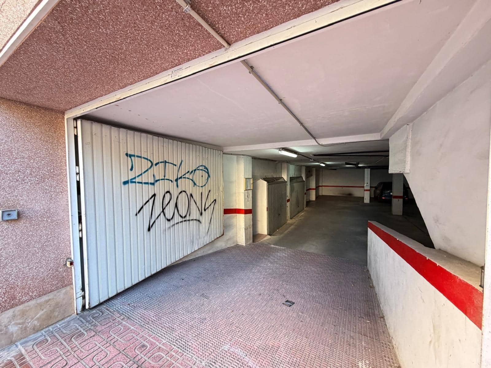 3 Zimmer Apartment zu verkaufen in Torrevieja mit Garage - 220.000 € (Ref: 9627493)