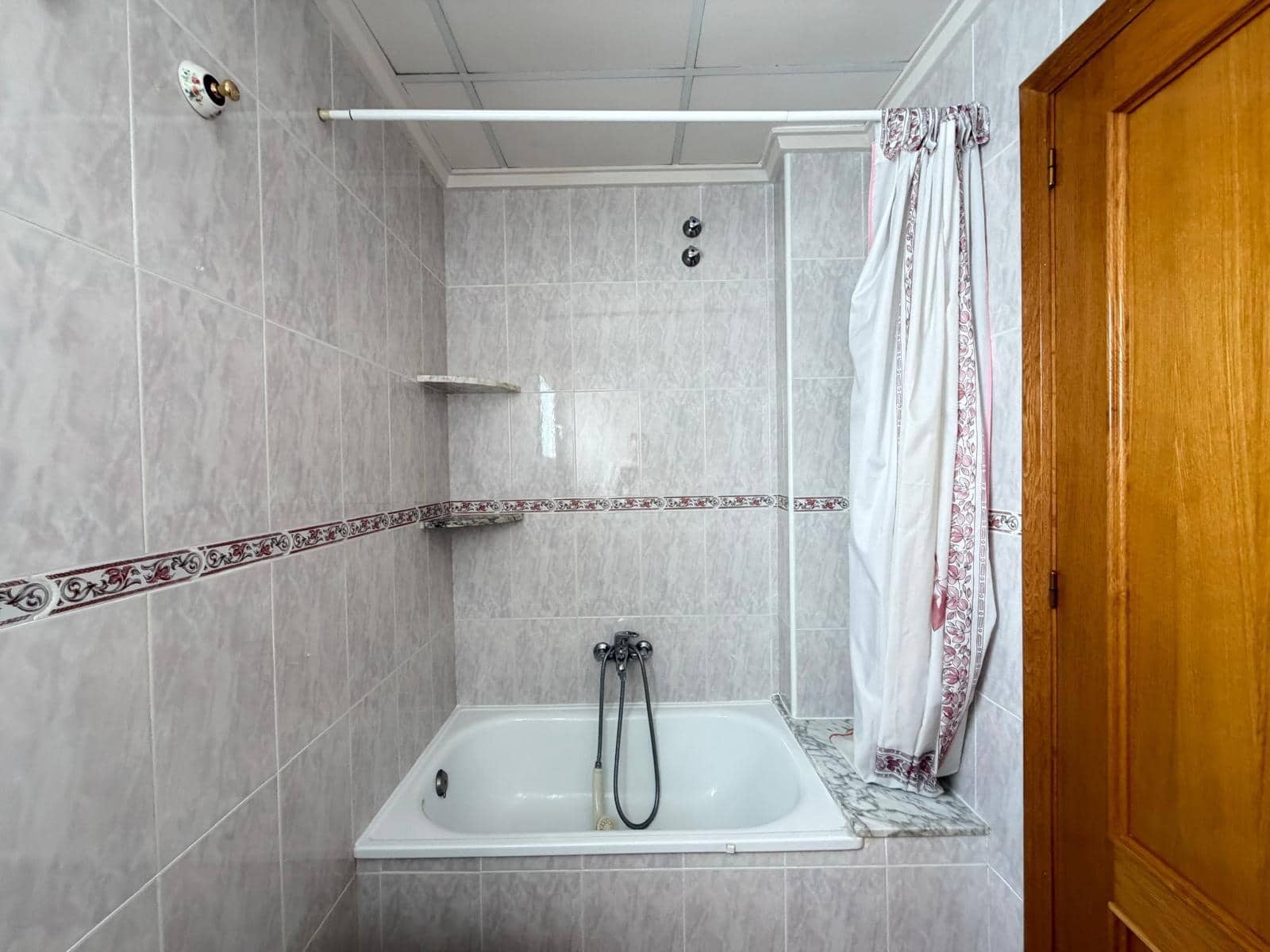 2 sypialnia Penthouse na sprzedaż w Torrevieja z garażem - 189 900 € (Ref: 9629969)