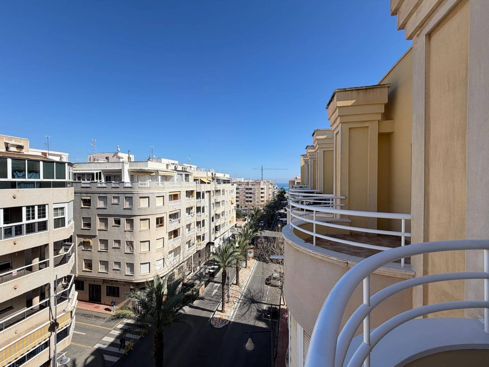 2 sypialnia Penthouse na sprzedaż w Torrevieja z garażem - 189 900 € (Ref: 9629969)