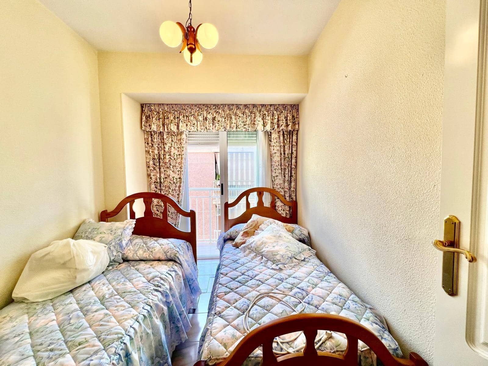 Apartamento de 3 habitaciones en Santa Pola en venta - 199.900 € (Ref: 9629970)