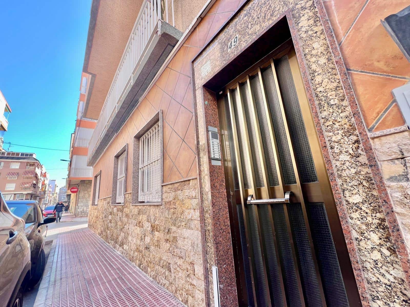 Apartamento de 3 habitaciones en Santa Pola en venta - 199.900 € (Ref: 9629970)