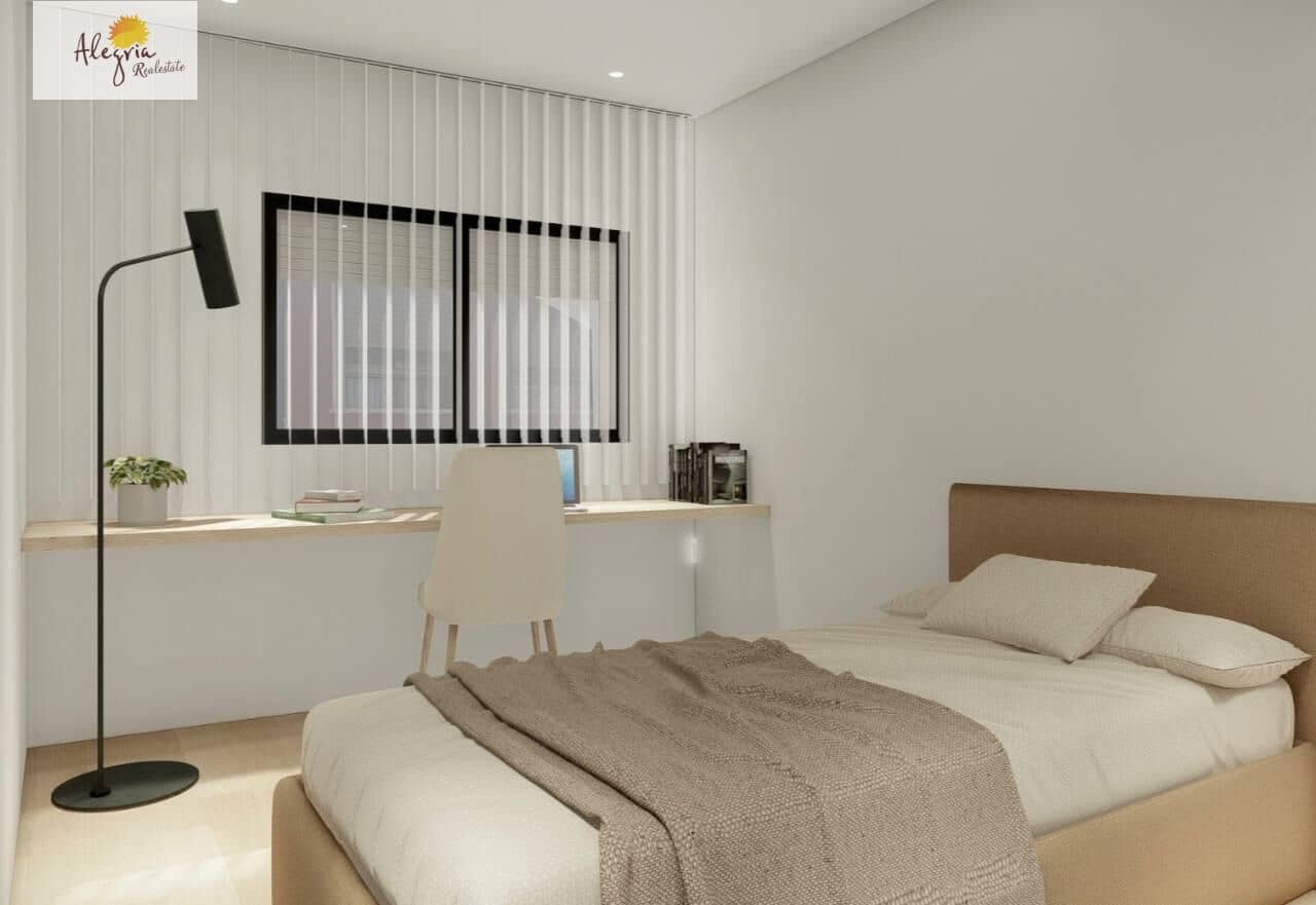 Adosado de 4 habitaciones en Sueca en venta - 300.000 € (Ref: 9629972)