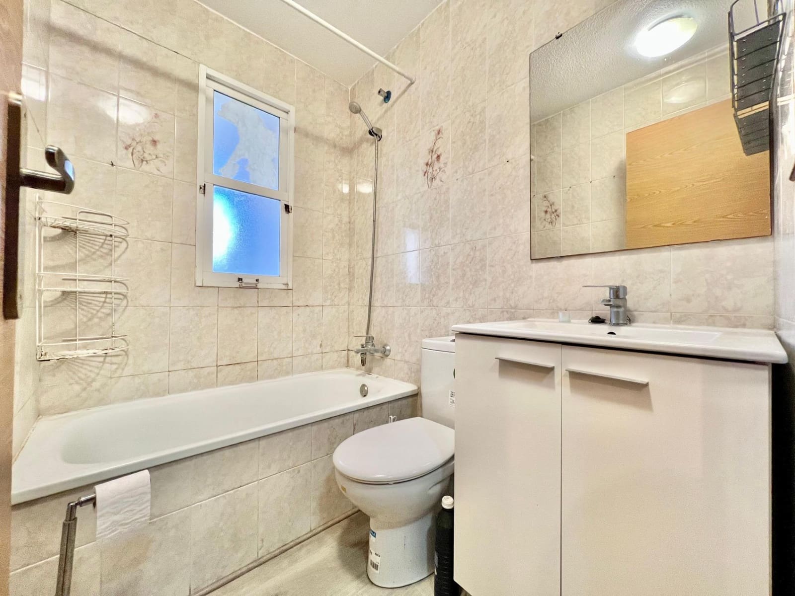 Studio na sprzedaż w Torrevieja z basenem - 99 500 € (Ref: 9634259)