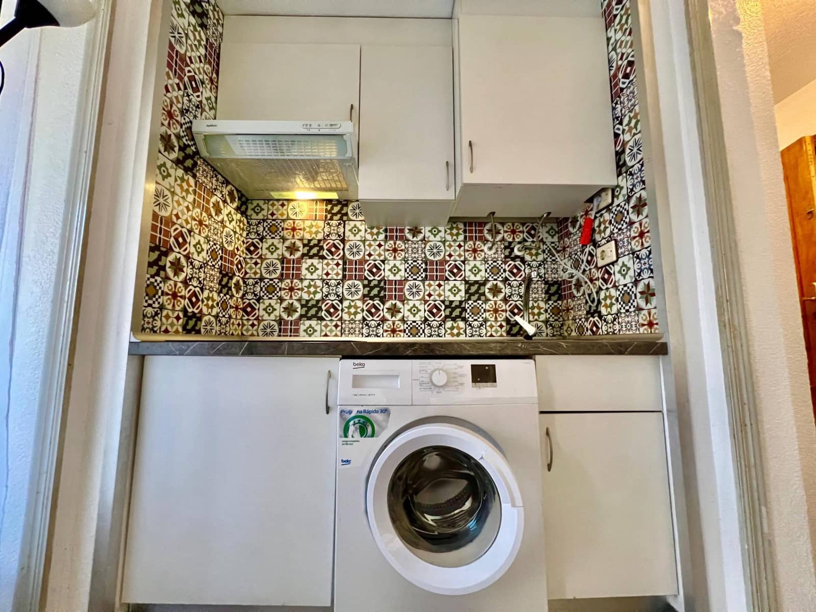 Studio na sprzedaż w Torrevieja z basenem - 99 500 € (Ref: 9634259)