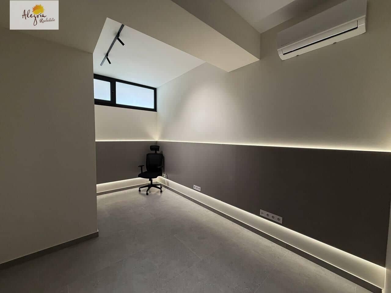 Office for sale in Valencia city - € 828,000 (Ref: 9645016)