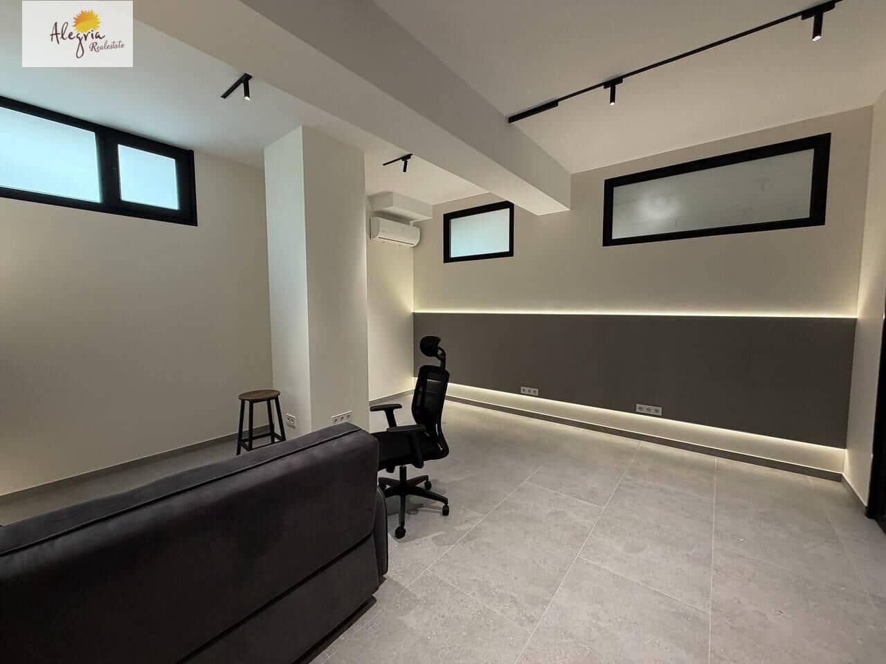 Office for sale in Valencia city - € 828,000 (Ref: 9645016)