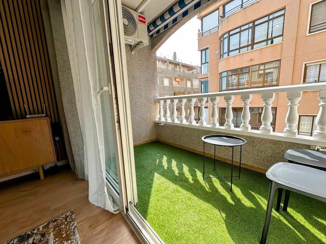 1 Zimmer Apartment zu verkaufen in Torrevieja - 159.900 € (Ref: 9645018)