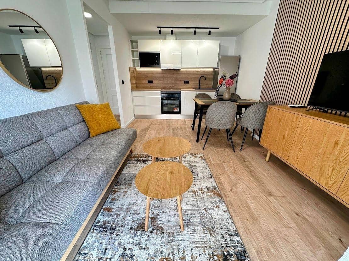 1 Zimmer Apartment zu verkaufen in Torrevieja - 159.900 € (Ref: 9645018)