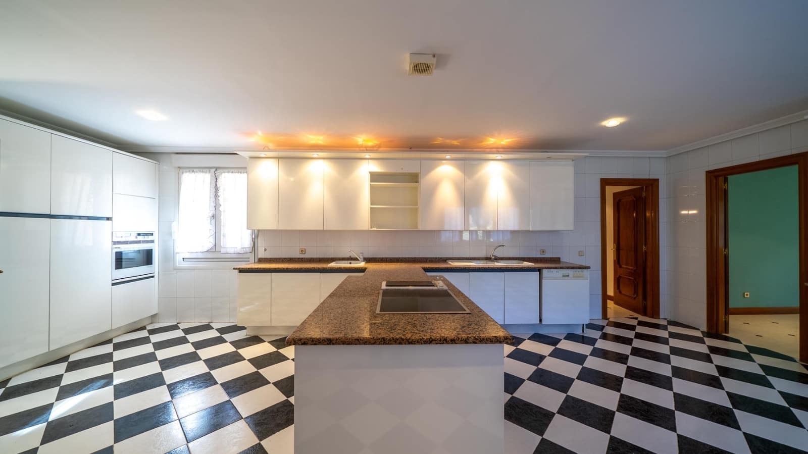 8 sypialnia Finka/Dom wiejski na sprzedaż w Colmenarejo z basenem - 1 790 000 € (Ref: 9645019)