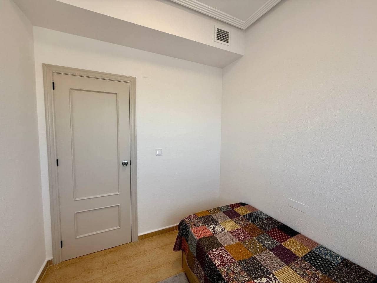 3 bedroom Apartment for sale in Guardamar del Segura with pool - € 249,900 (Ref: 9645020)