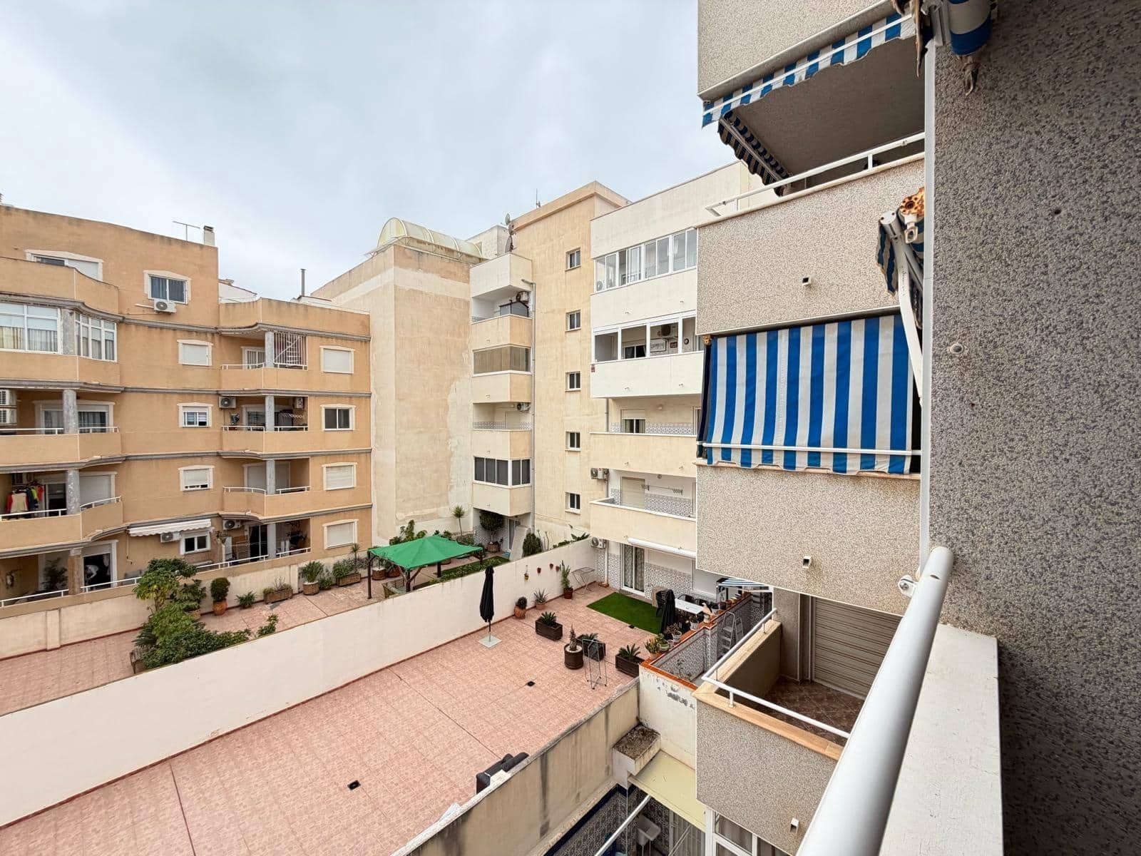 2 quarto Apartamento para venda em Torrevieja - 174 900 € (Ref: 9645021)