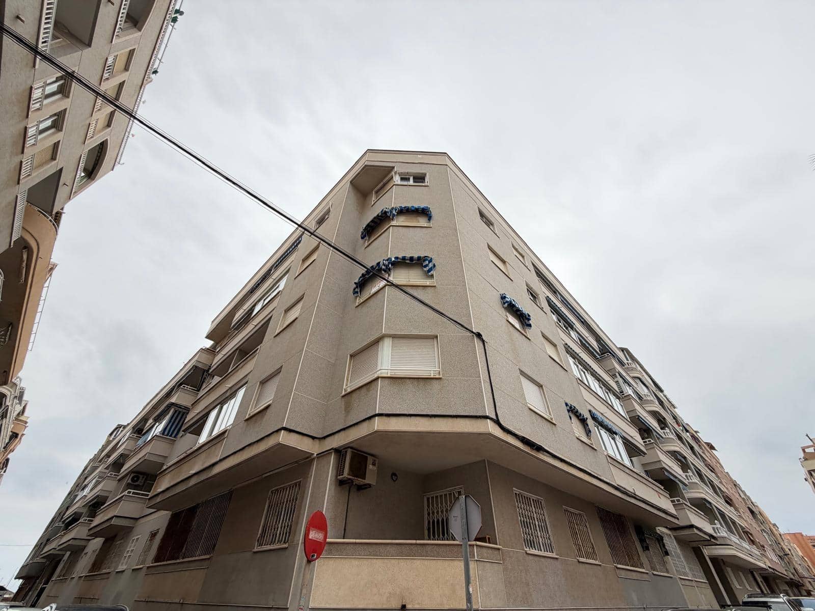 2 makuuhuone Huoneisto myytävänä paikassa Torrevieja - 164 900 € (Ref: 9645021)