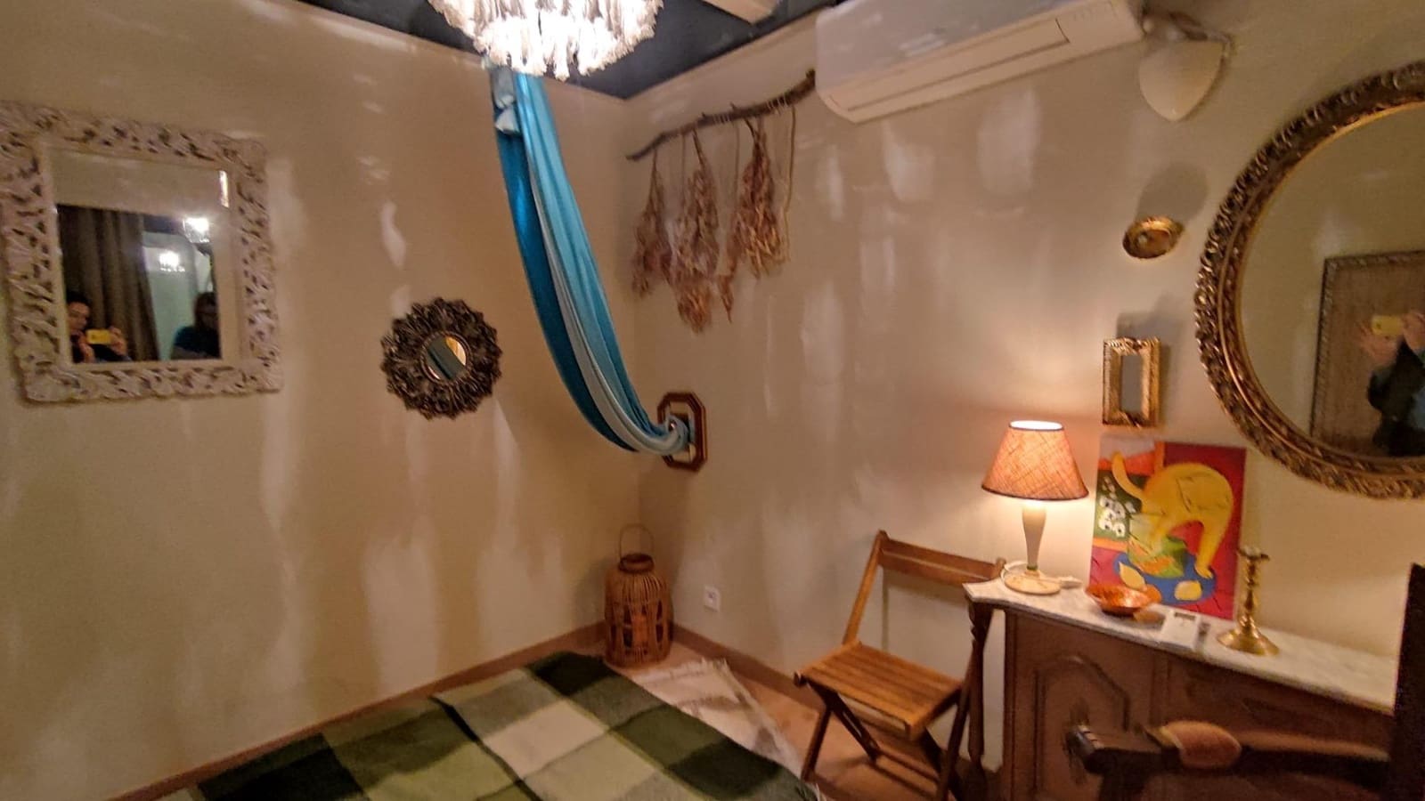 Commercial for sale in Alicante / Alacant city - € 95,000 (Ref: 9648113)