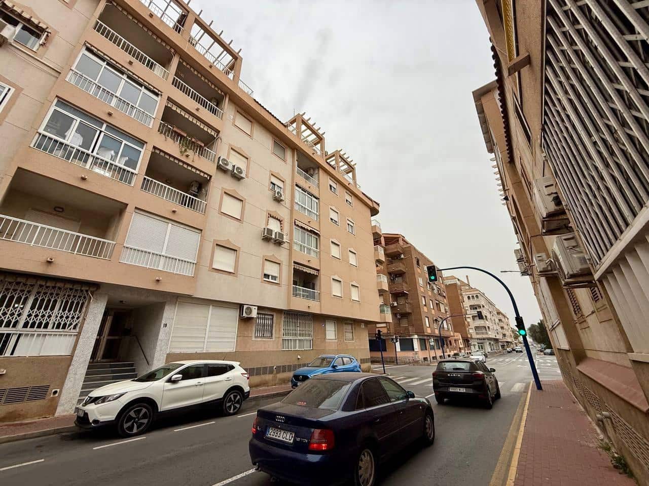 2 sypialnia Apartament na sprzedaż w Torrevieja - 189 900 € (Ref: 9651992)