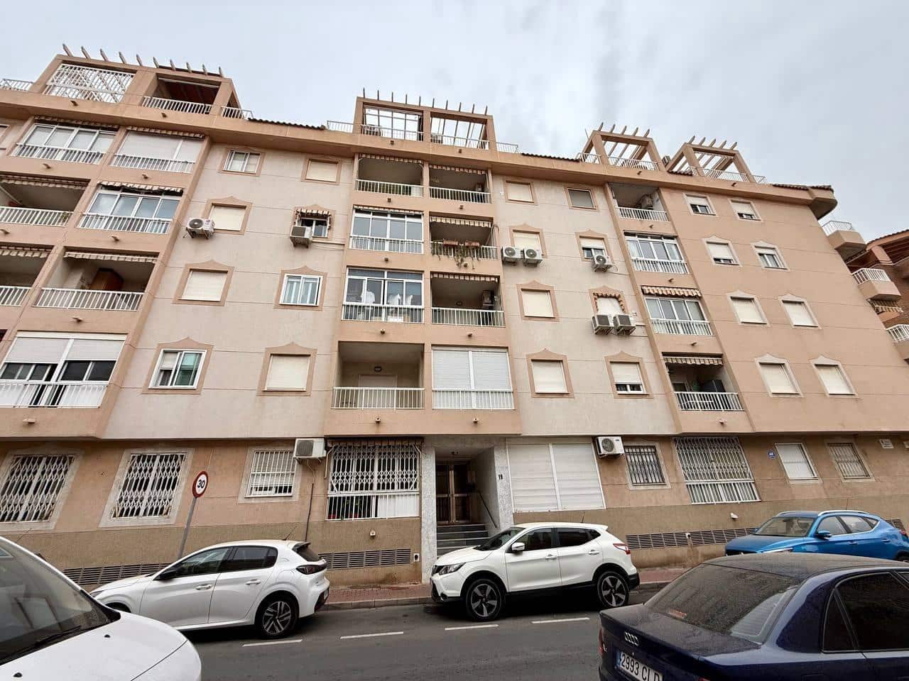 2 sypialnia Apartament na sprzedaż w Torrevieja - 189 900 € (Ref: 9651992)
